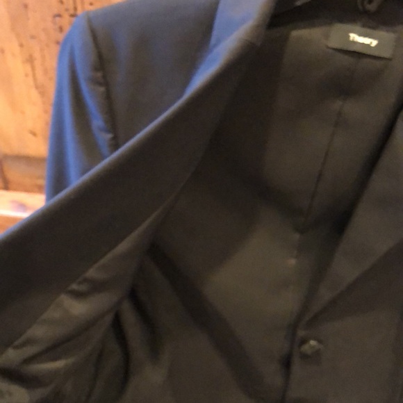 THEORY PARTIAL PLEATED BLACK BLAZER - Picture 6 of 7